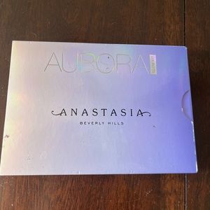 Aurora powder highlighters